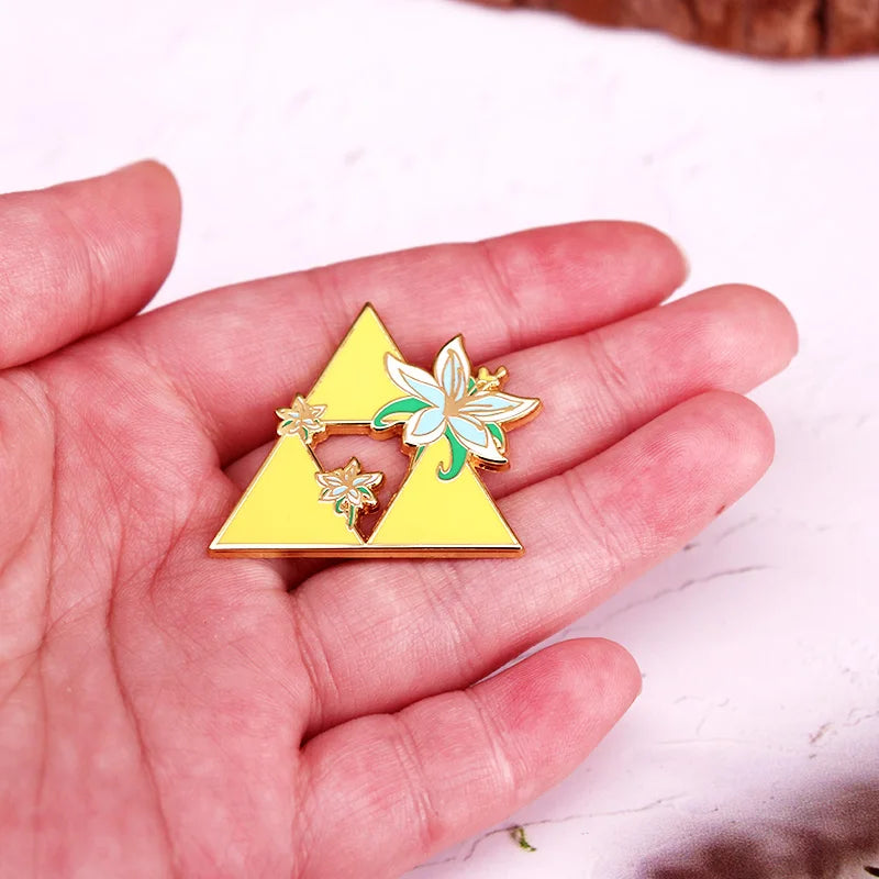 Broche Pin Triforce e Flor Princesa Silenciosa